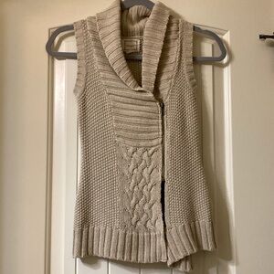 Girl’s Sweater Vest